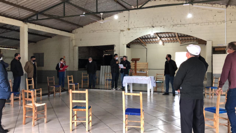Reinaugurado salão da Associação de Moradores do Bairro Leimann